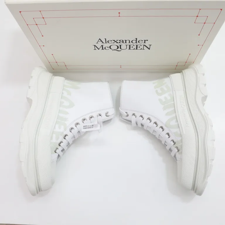 Alexander McQueen Shoe 